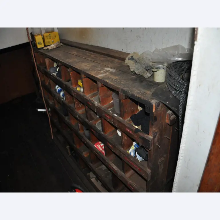 Diversos utensílios flutuantes-26