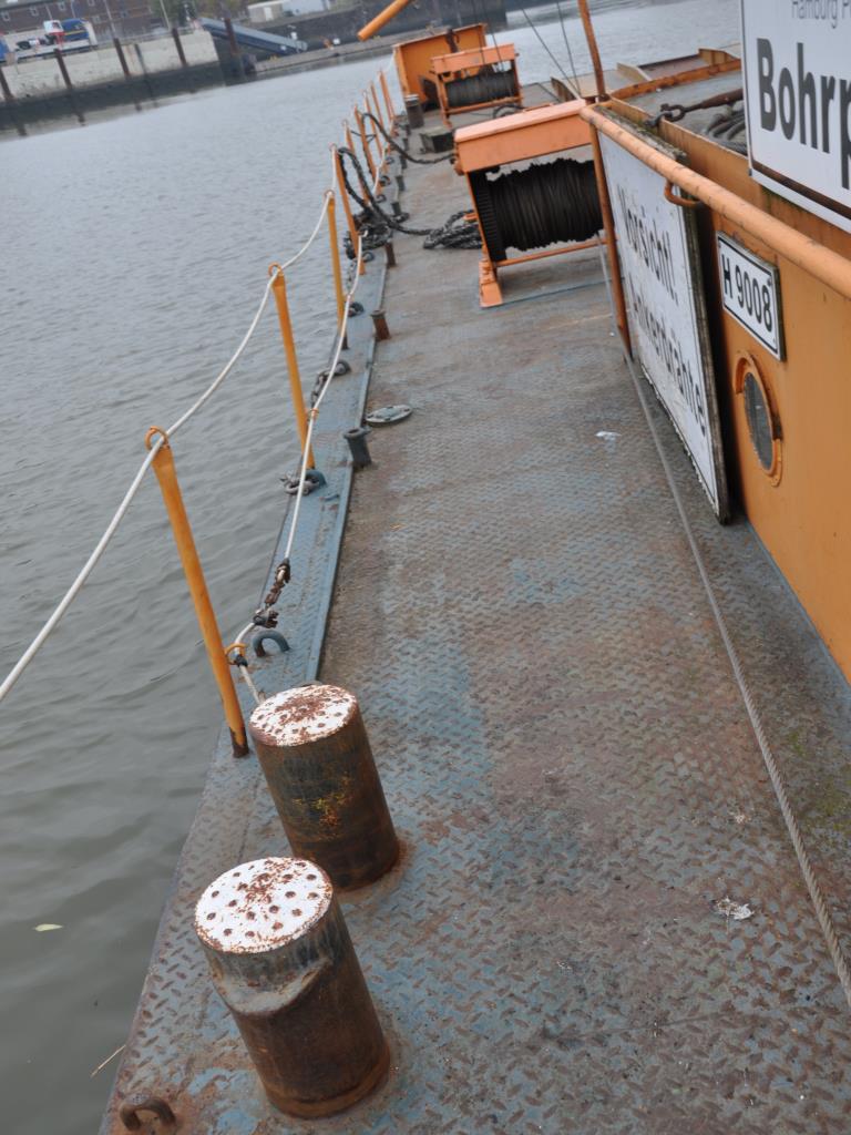 Różne narzędzia pływające-30