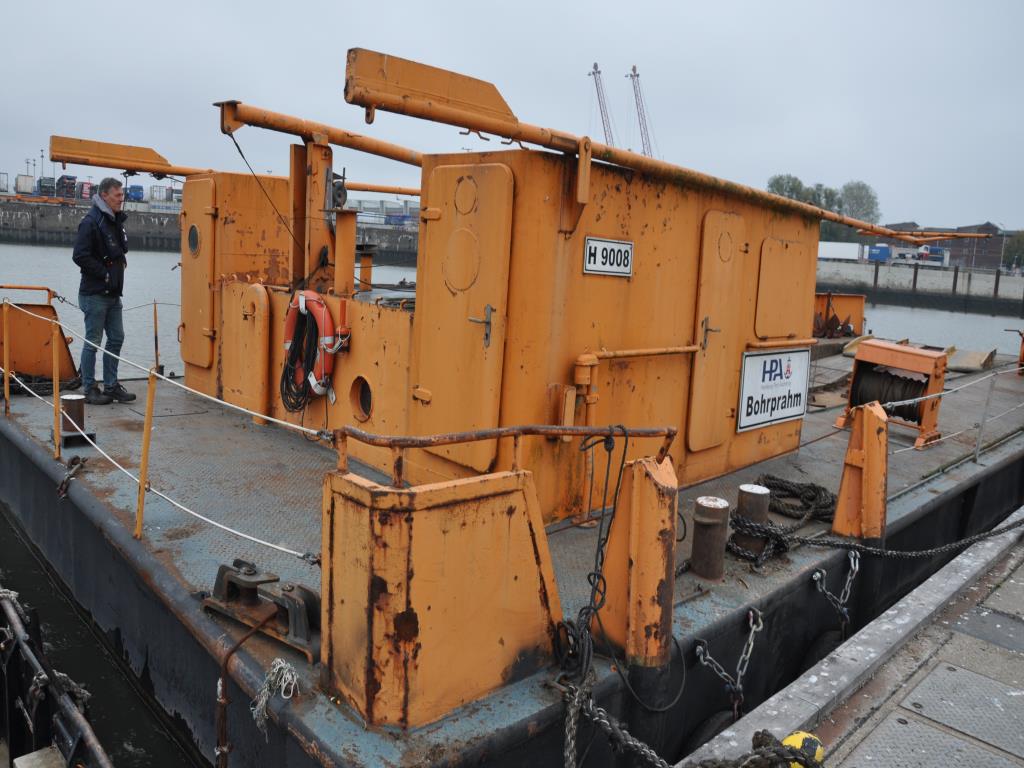 Różne narzędzia pływające-3