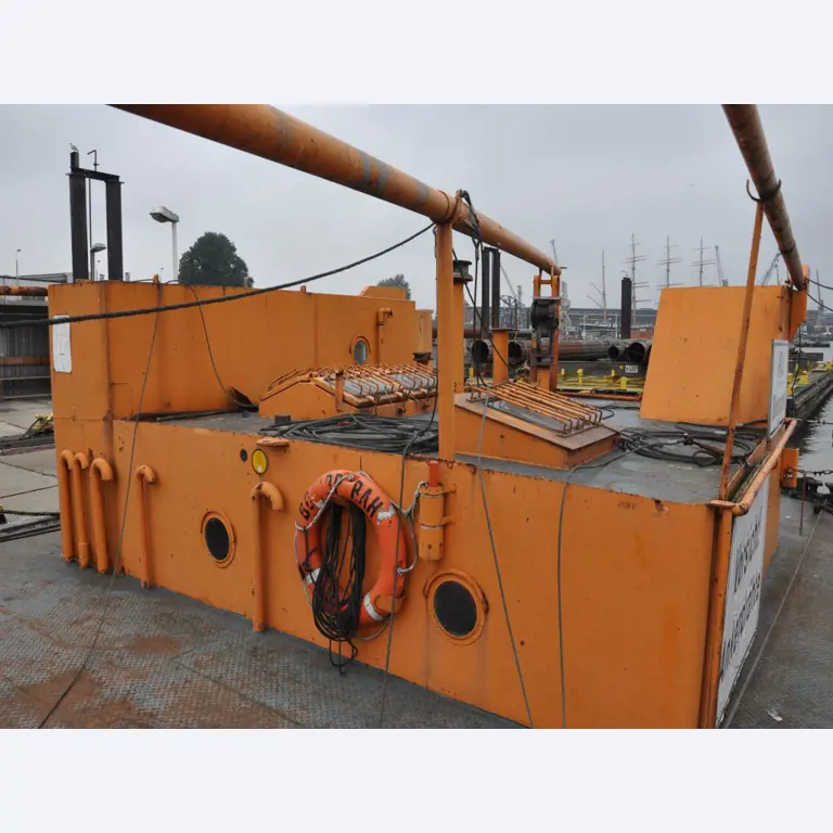 Diversos utensílios flutuantes-32