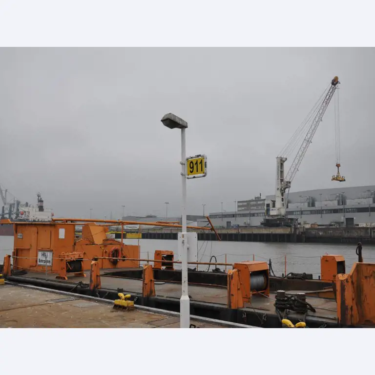 Diversos utensílios flutuantes-36