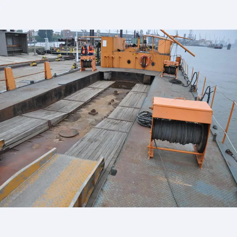 Diversos utensílios flutuantes-5