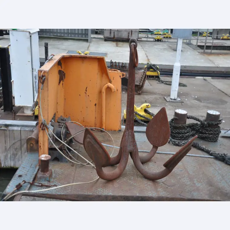 Diversos utensílios flutuantes-6