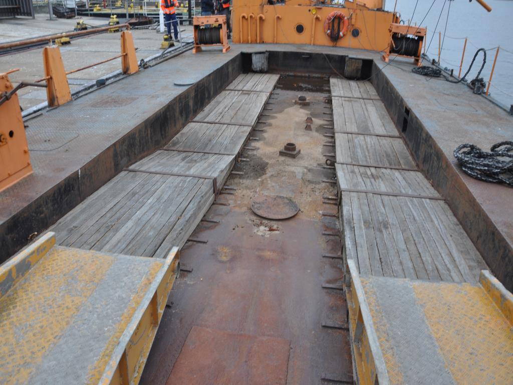 Różne narzędzia pływające-8