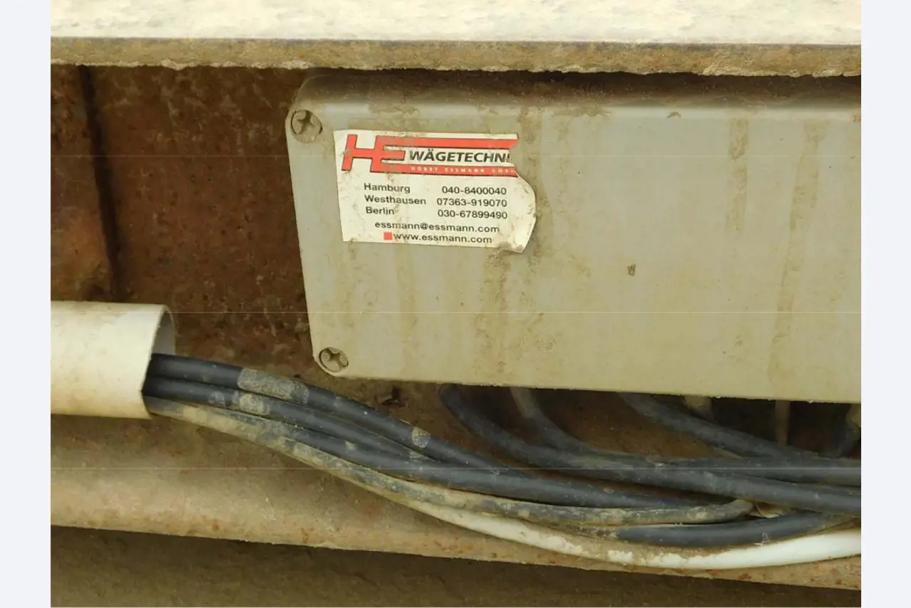 various floating work equipment-3