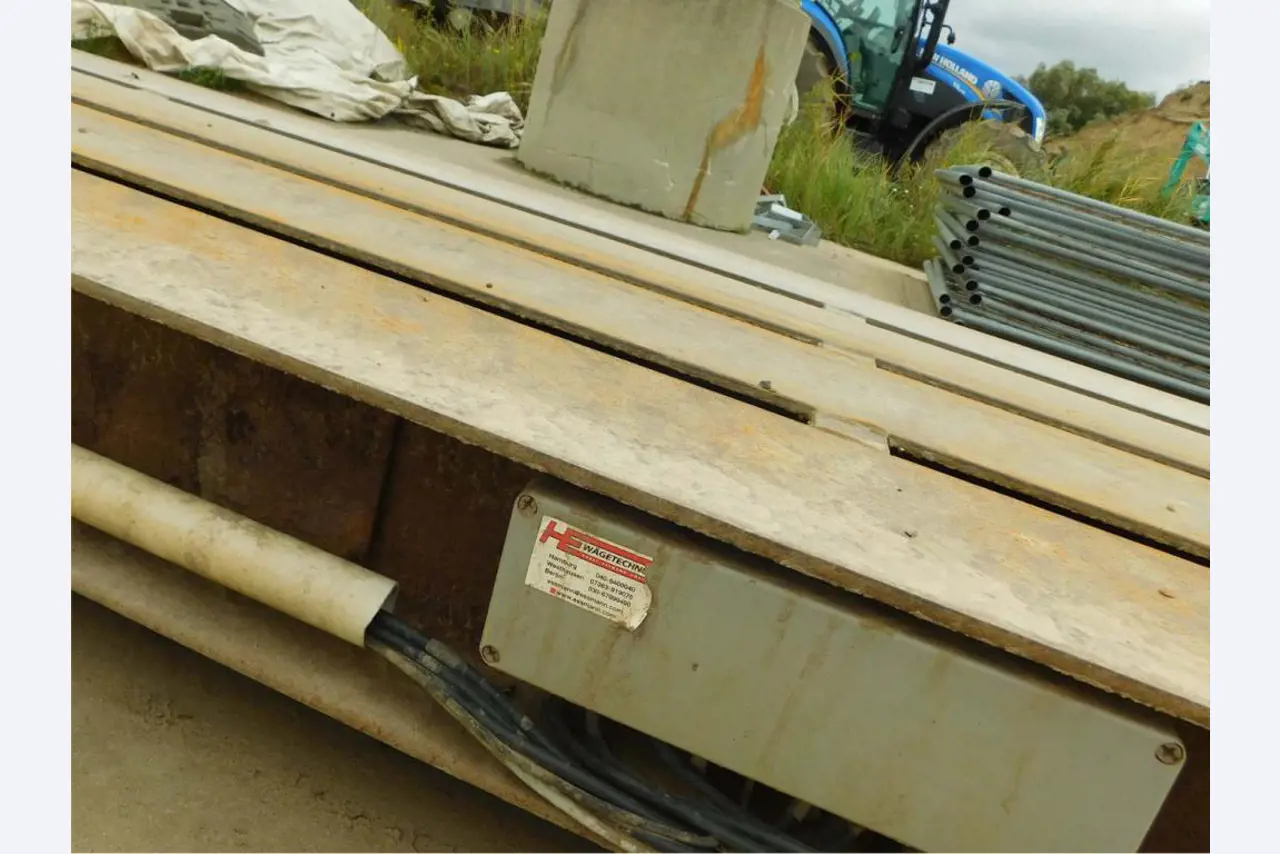 various floating work equipment-5