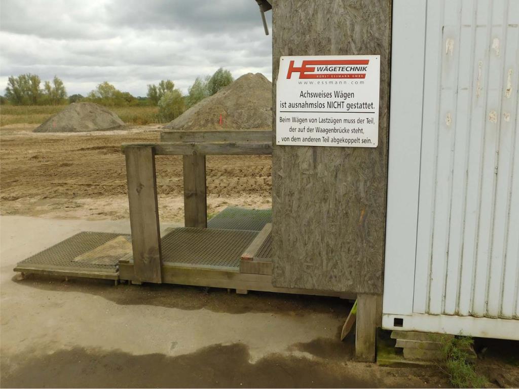 various floating work equipment-7