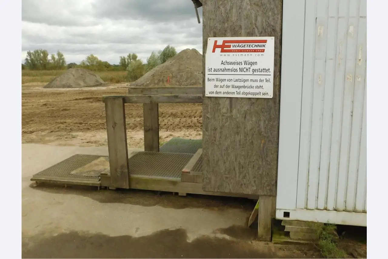 various floating work equipment-7