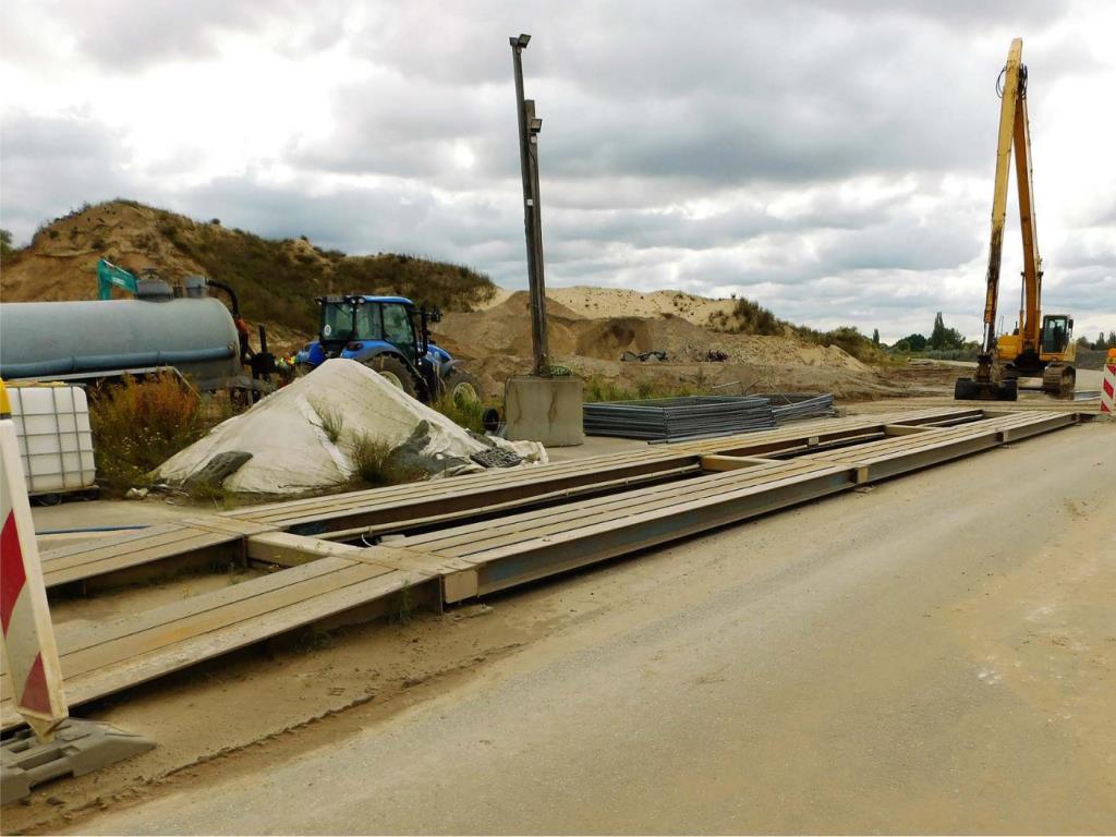 various floating work equipment-9