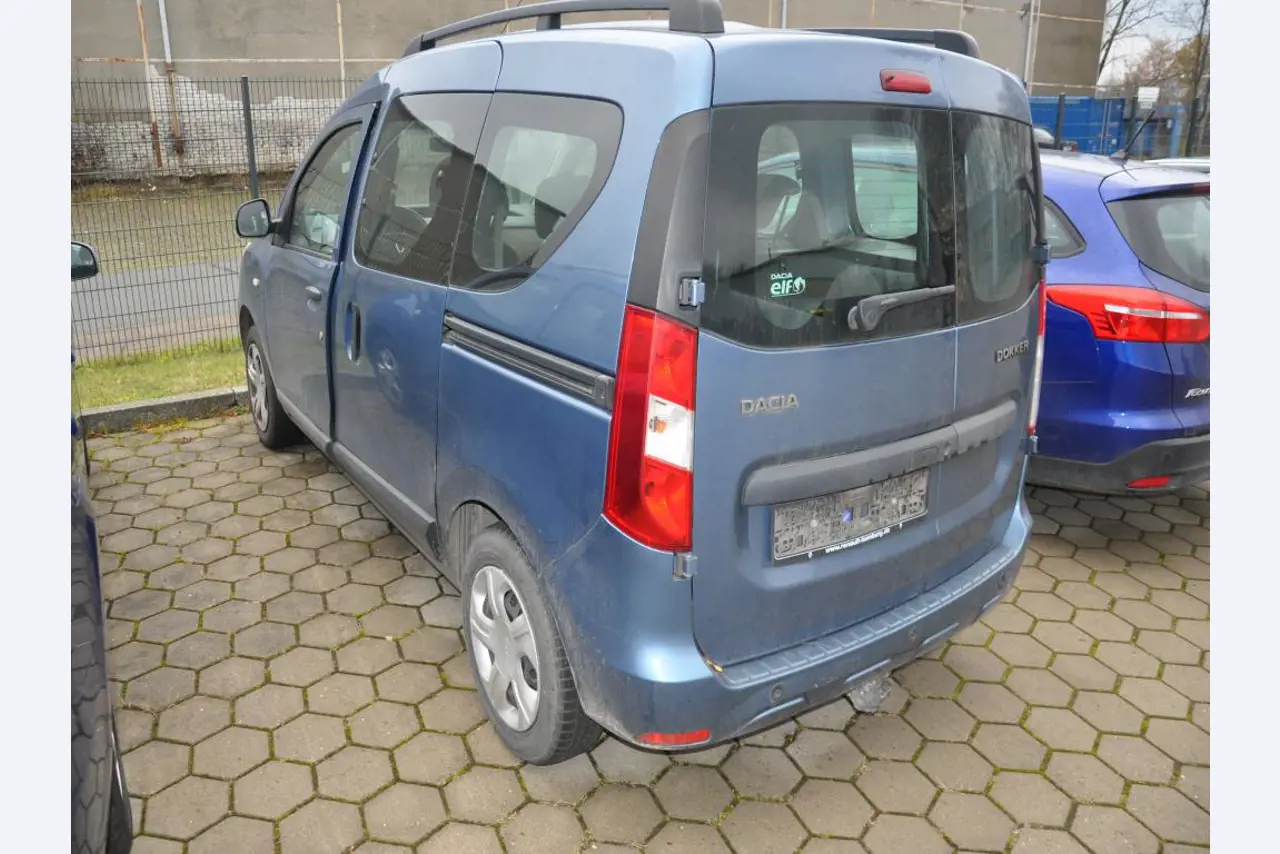 Provozní zařízení z prostředí přístavu/hydraulika-3