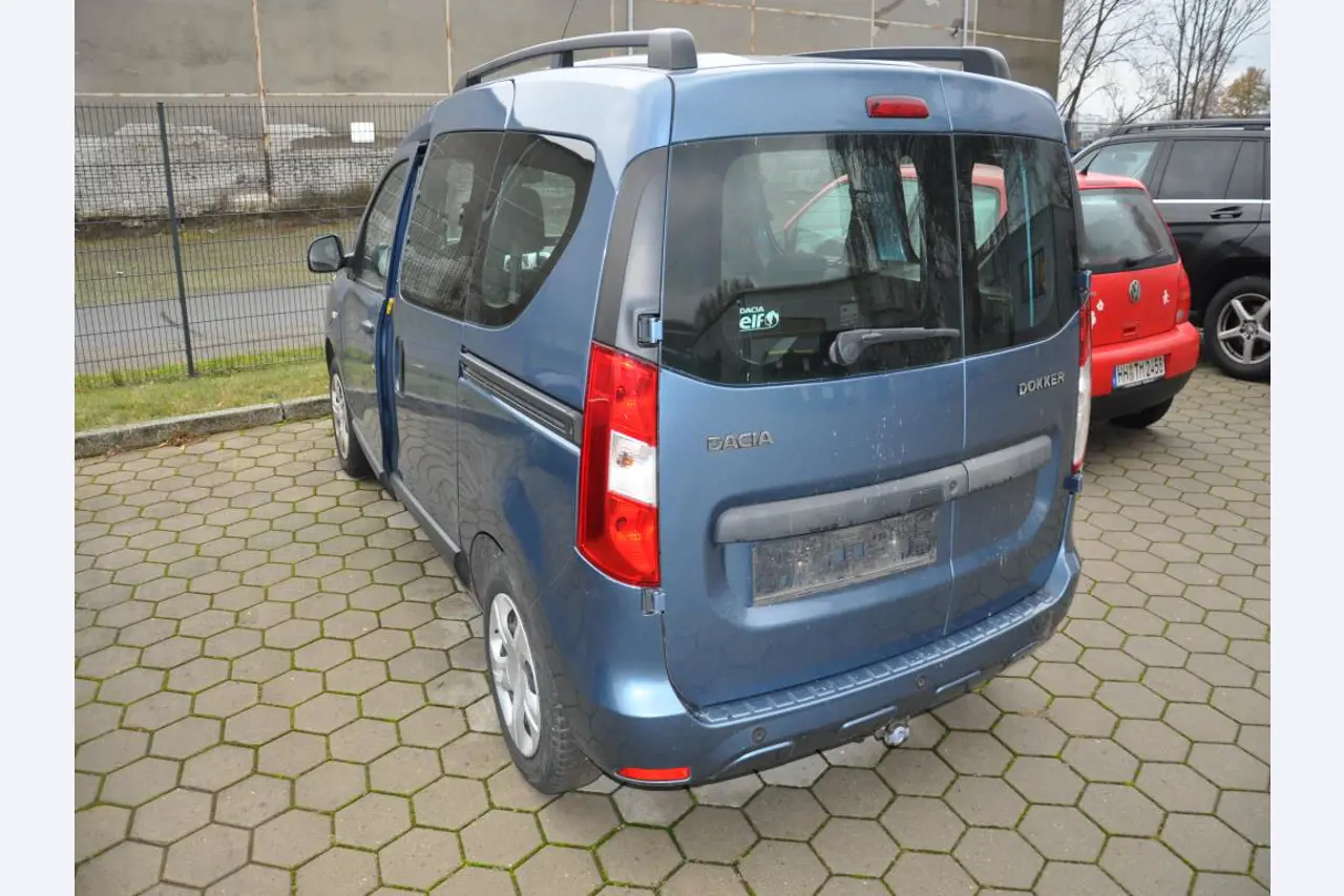 Provozní zařízení z prostředí přístavu/hydraulika-3