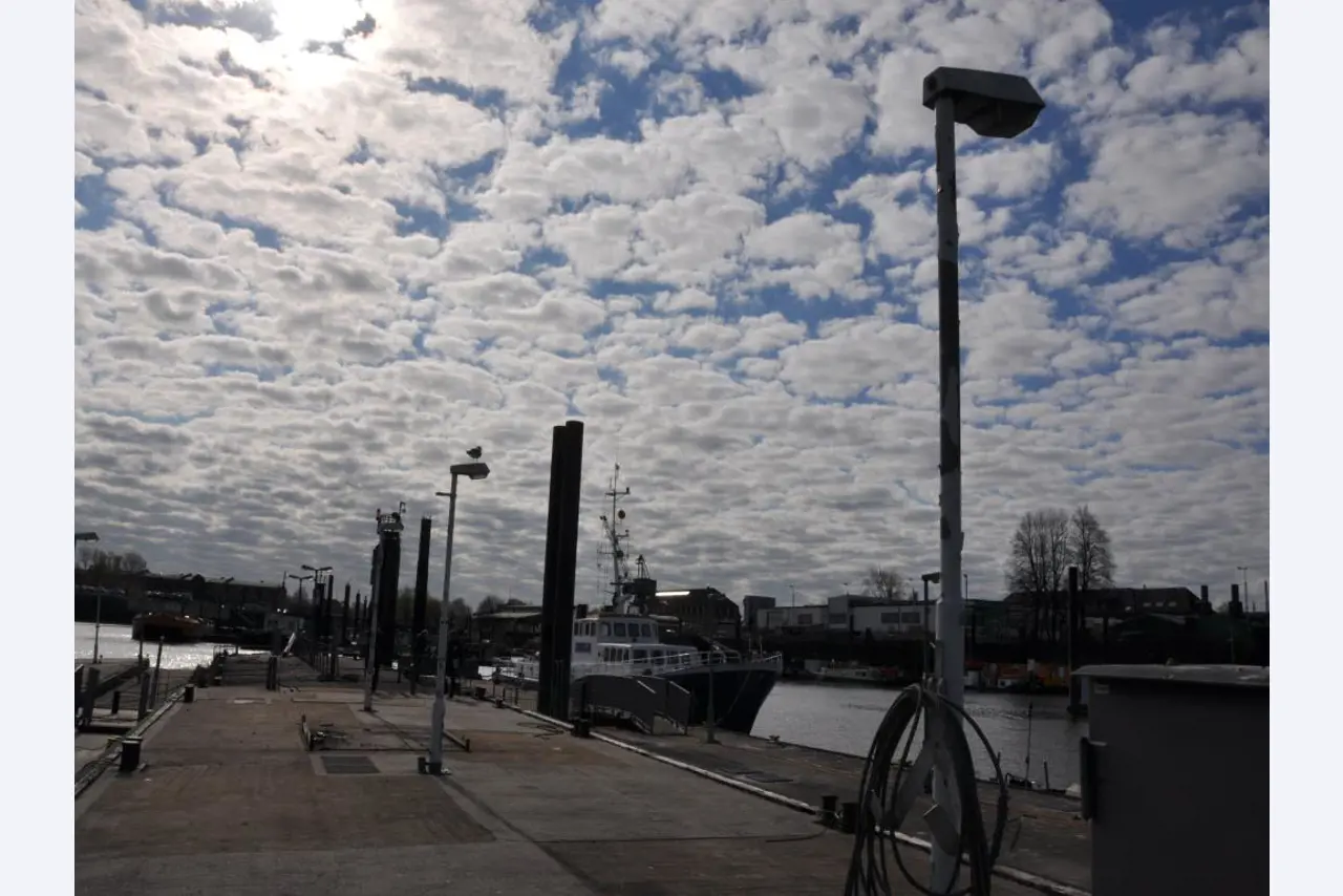 Betriebsausstattung aus dem Hafenumfeld/ Wasserbau-12