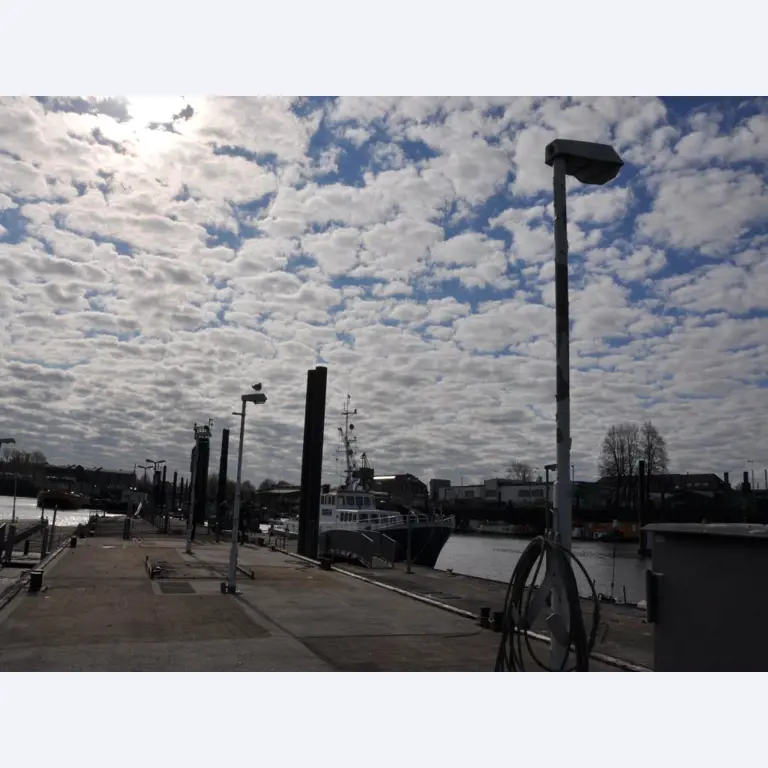 Betriebsausstattung aus dem Hafenumfeld/ Wasserbau-12