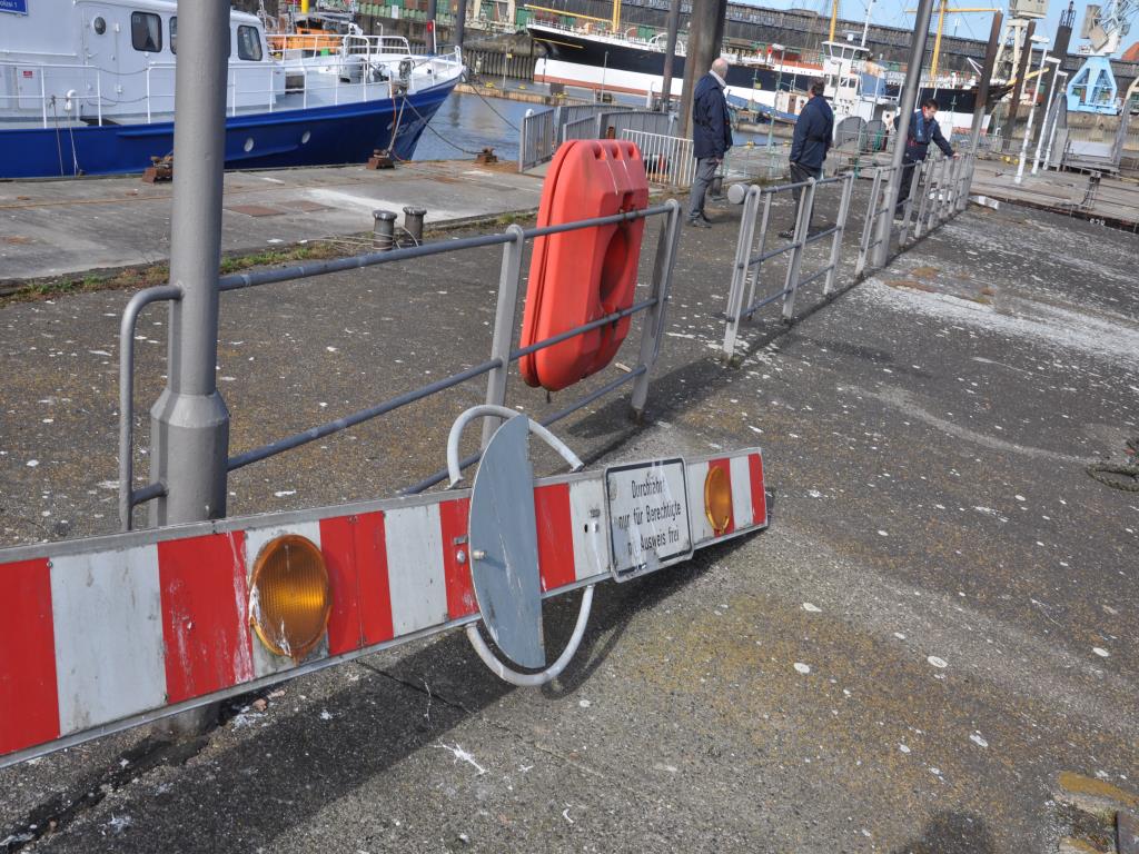 Obsługa sprzętu ze środowiska portowego/inżynieria hydrauliczna-12