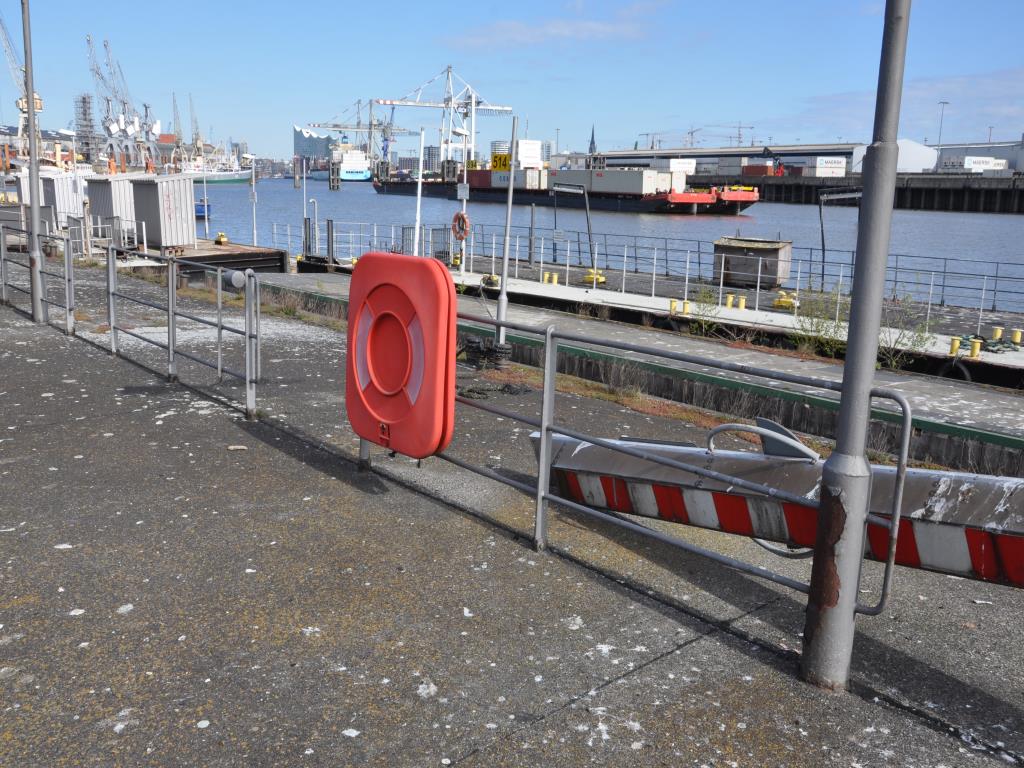 Obsługa sprzętu ze środowiska portowego/inżynieria hydrauliczna-14