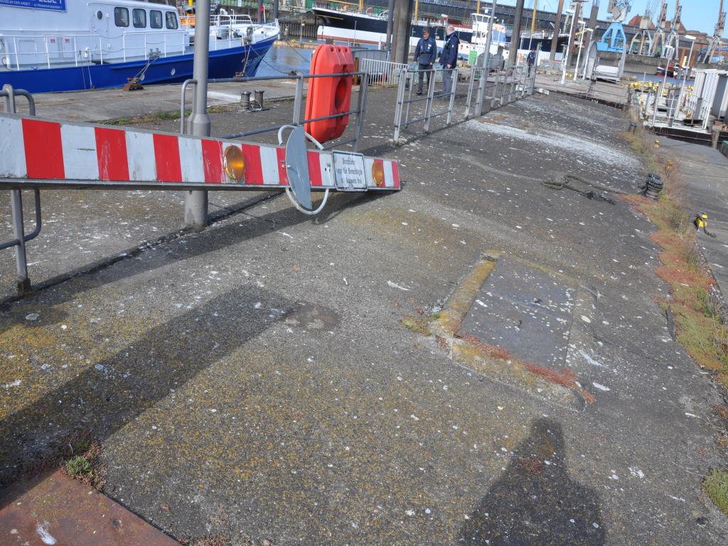 Obsługa sprzętu ze środowiska portowego/inżynieria hydrauliczna-3