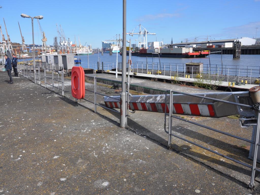 Obsługa sprzętu ze środowiska portowego/inżynieria hydrauliczna-8