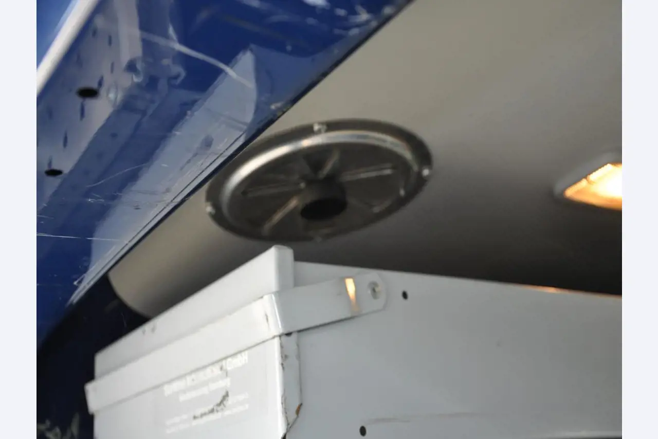 Betriebsausstattung aus dem Hafenumfeld/ Wasserbau-11