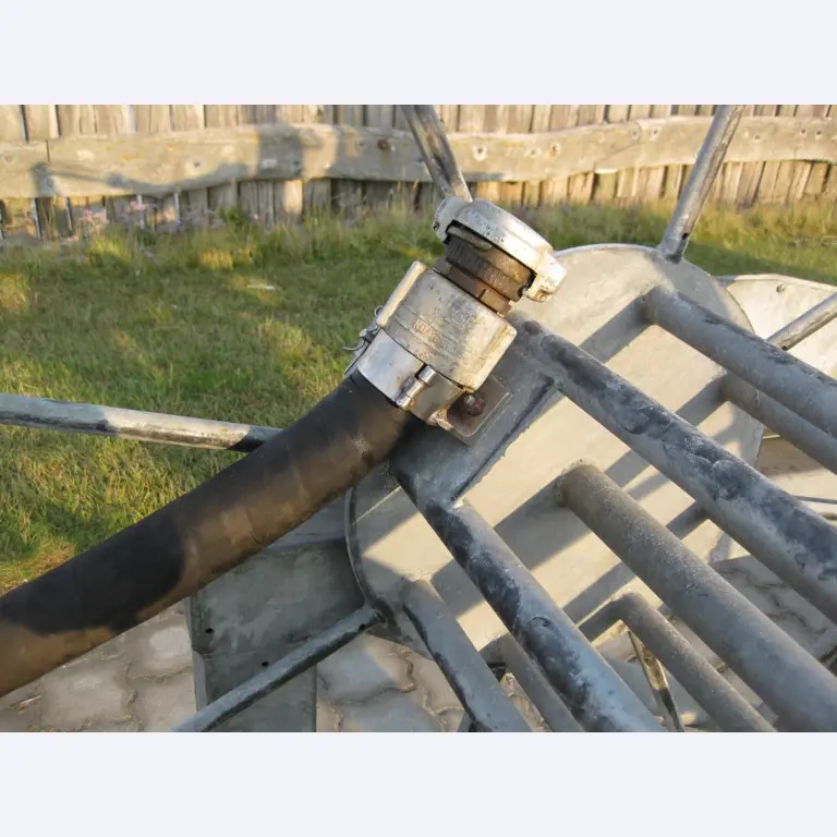 Betriebsausstattung aus dem Hafenumfeld/ Wasserbau-8