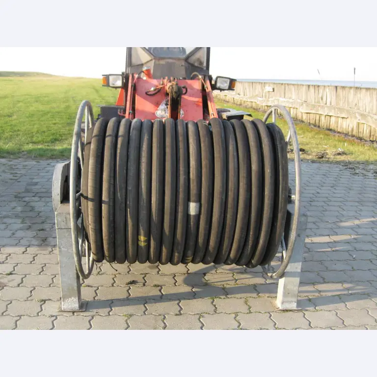 Betriebsausstattung aus dem Hafenumfeld/ Wasserbau-1