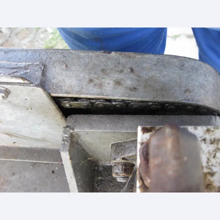 Betriebsausstattung aus dem Hafenumfeld/ Wasserbau-4