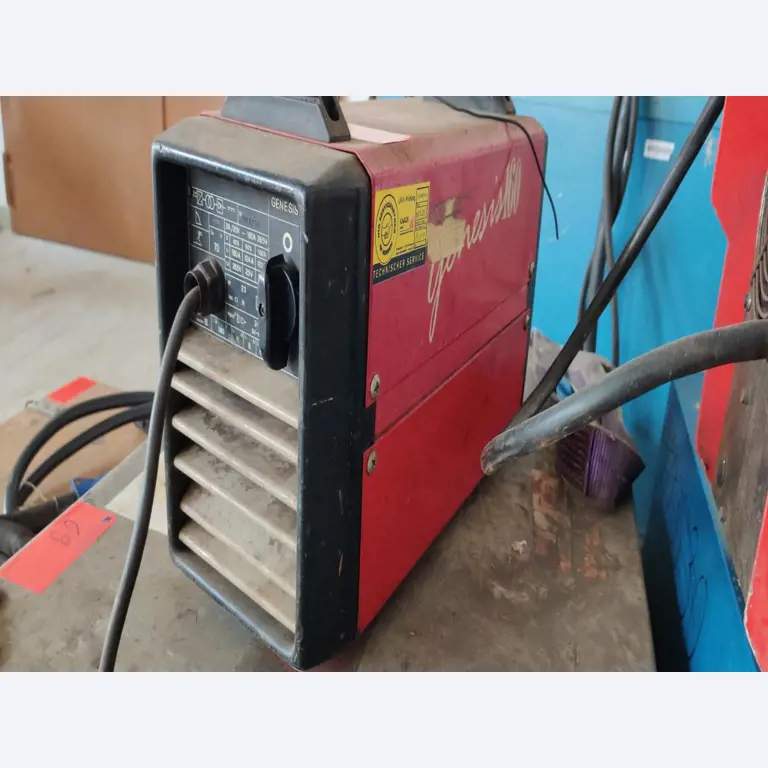 Wyposażenie warsztatowe/kanalizacyjne z terenu portu-3