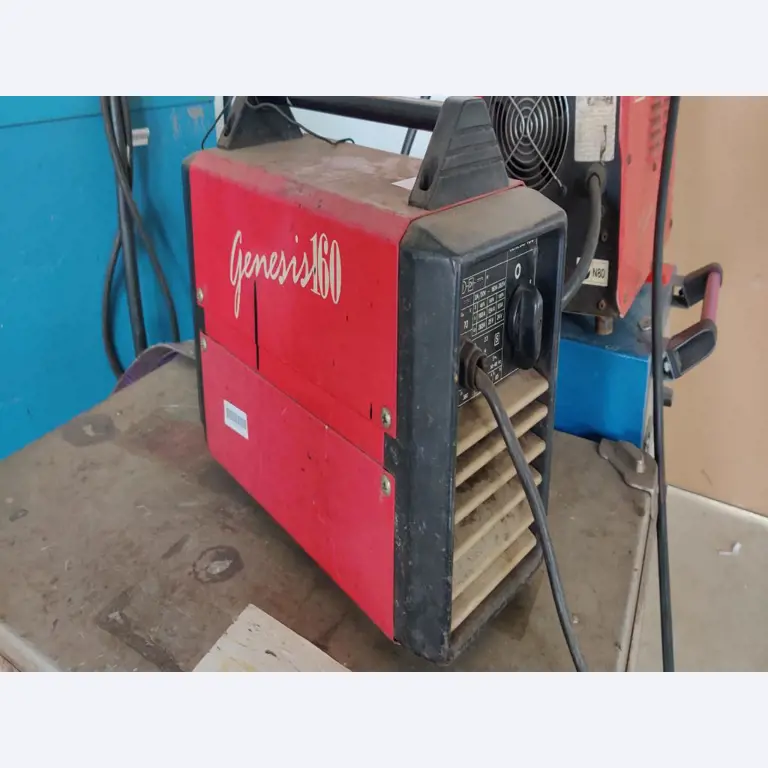 Wyposażenie warsztatowe/kanalizacyjne z terenu portu-1