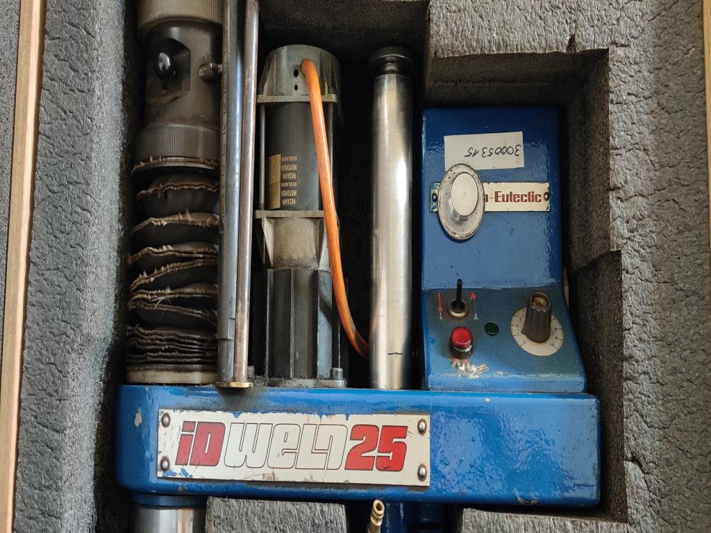 Dílenské/instalatérské vybavení z oblasti přístavu-2