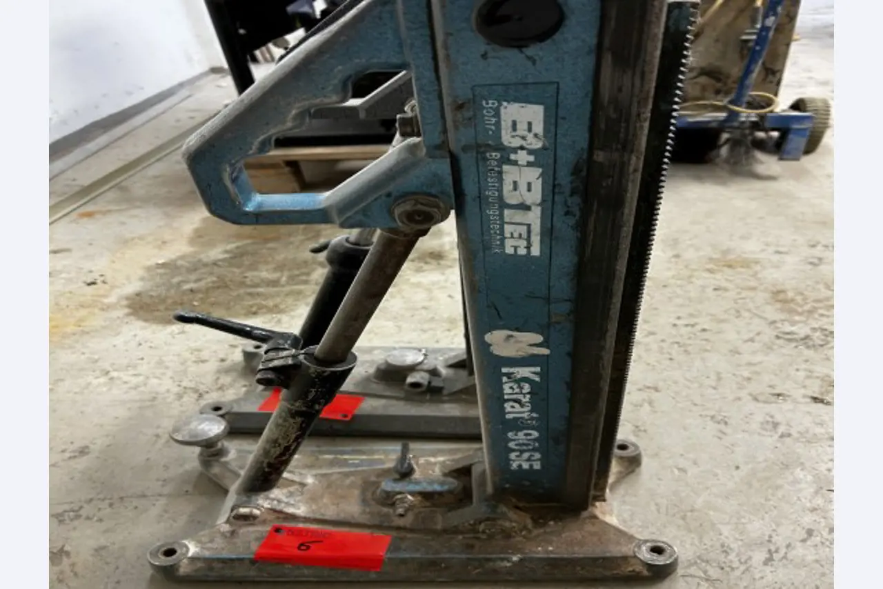 Working ship (direction finding boat) "Deepenschriewer IV" <br>and living barge "WS 3"-1