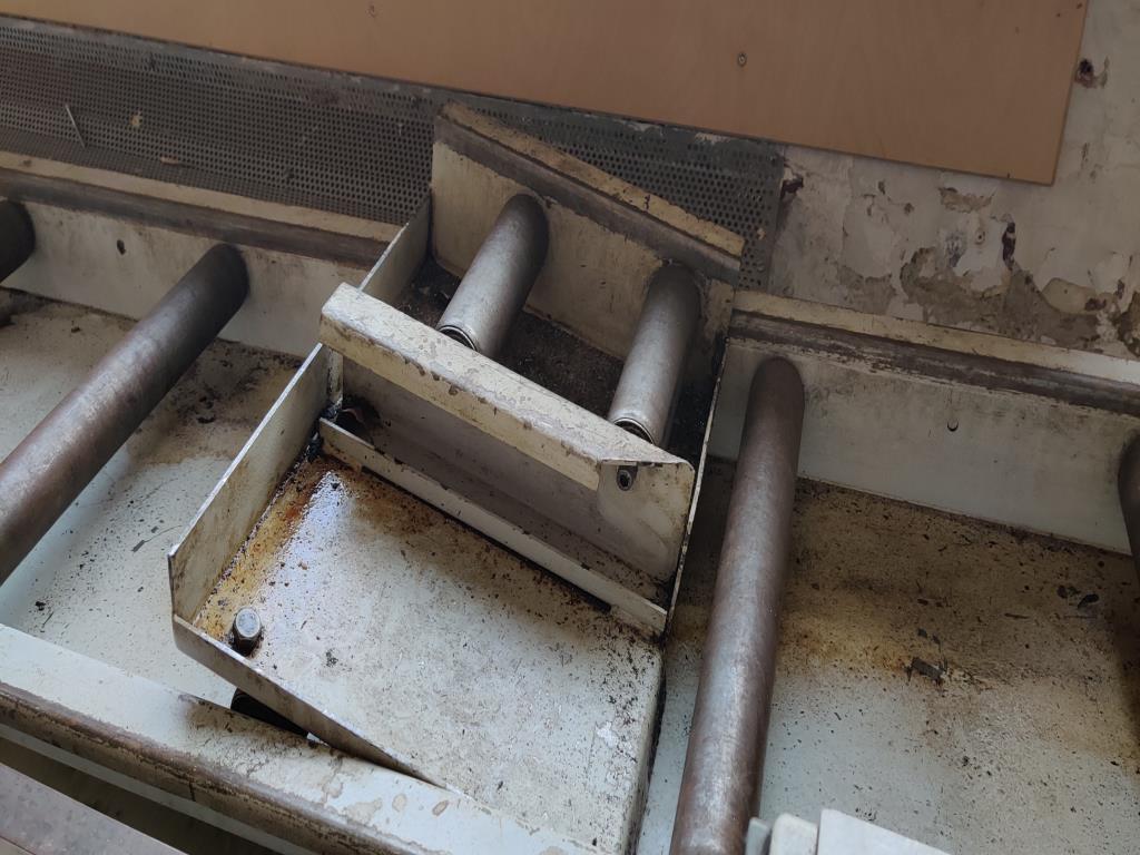 Dílenské/instalatérské vybavení z oblasti přístavu-16