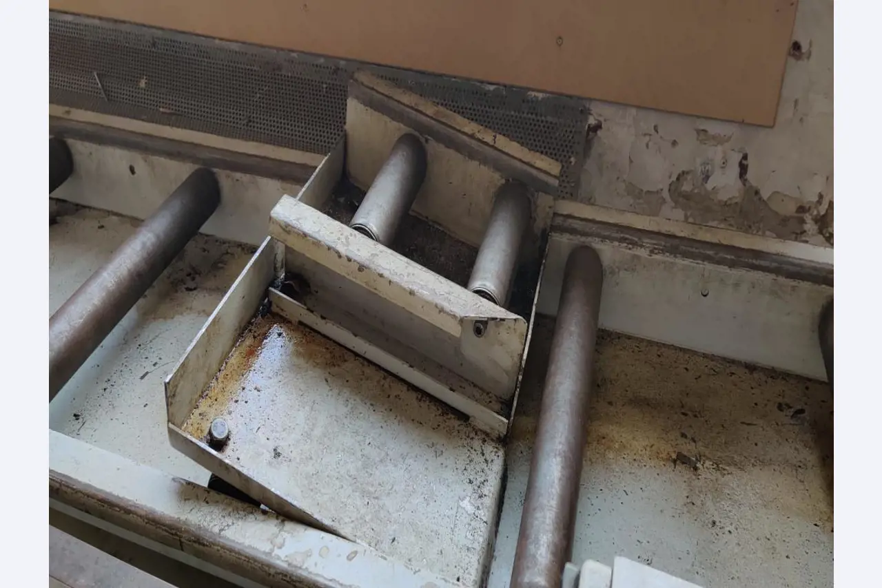 Workshop/plumbing equipment from the harbour area-16