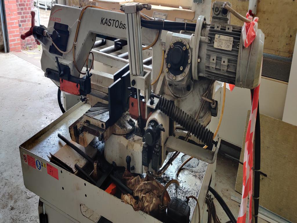 Dílenské/instalatérské vybavení z oblasti přístavu-2