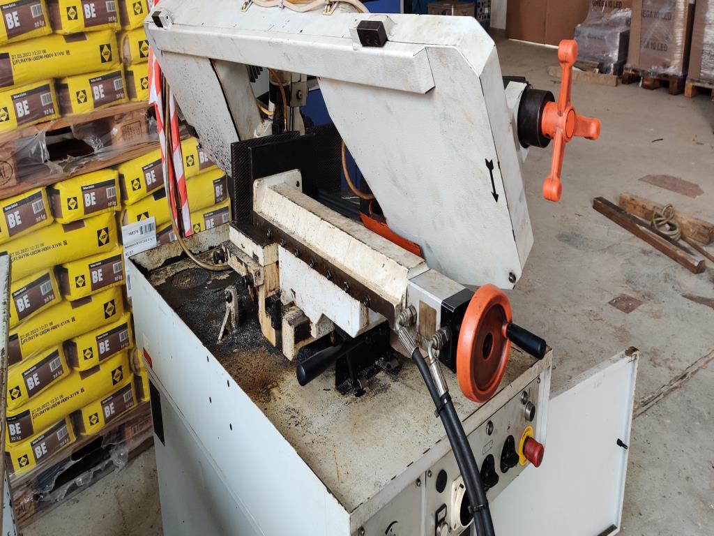 Dílenské/instalatérské vybavení z oblasti přístavu-7