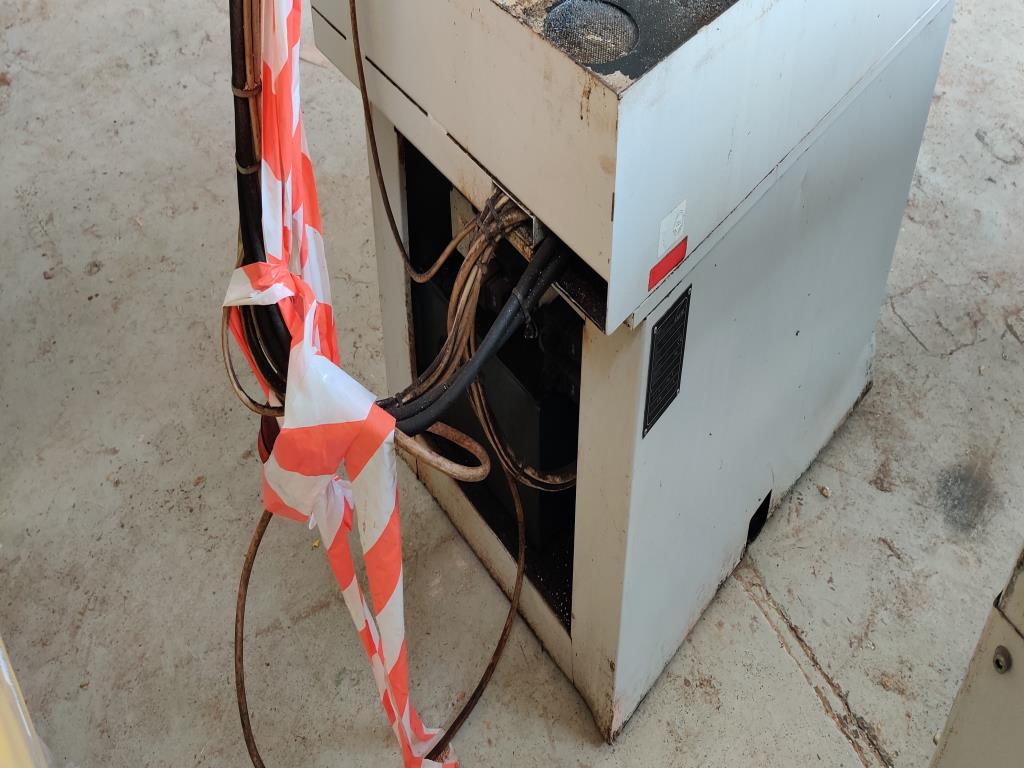 Dílenské/instalatérské vybavení z oblasti přístavu-9