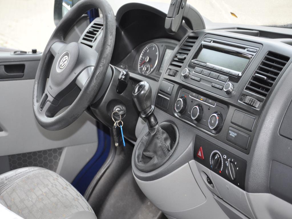 Dílenské/instalatérské vybavení z oblasti přístavu-11