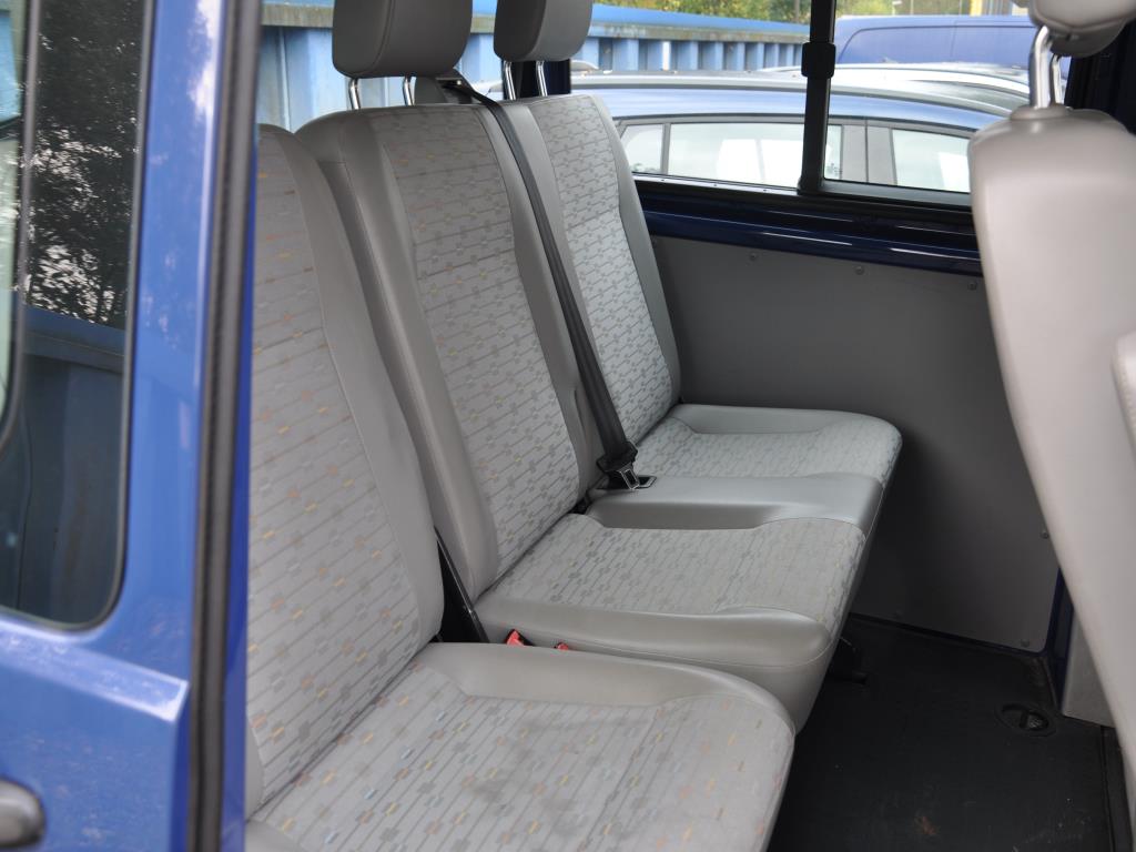 Dílenské/instalatérské vybavení z oblasti přístavu-12