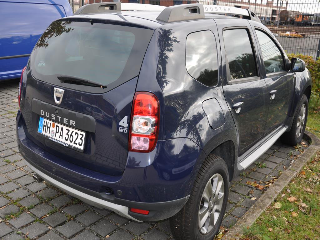 Equipos de taller y fontanería de la zona portuaria-5