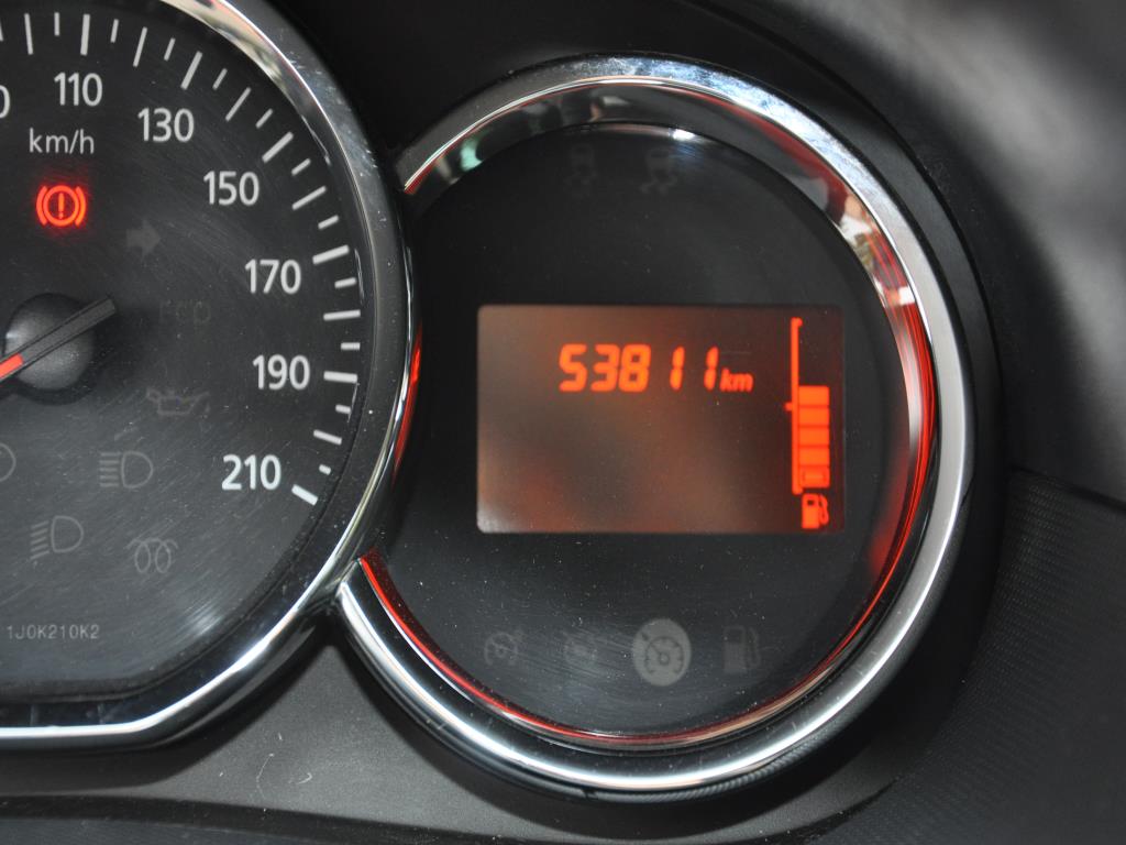 Equipos de taller y fontanería de la zona portuaria-8