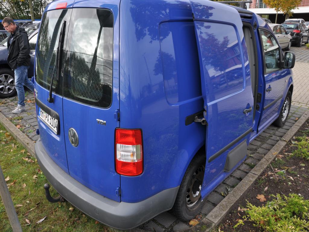 Equipos de taller y fontanería de la zona portuaria-5