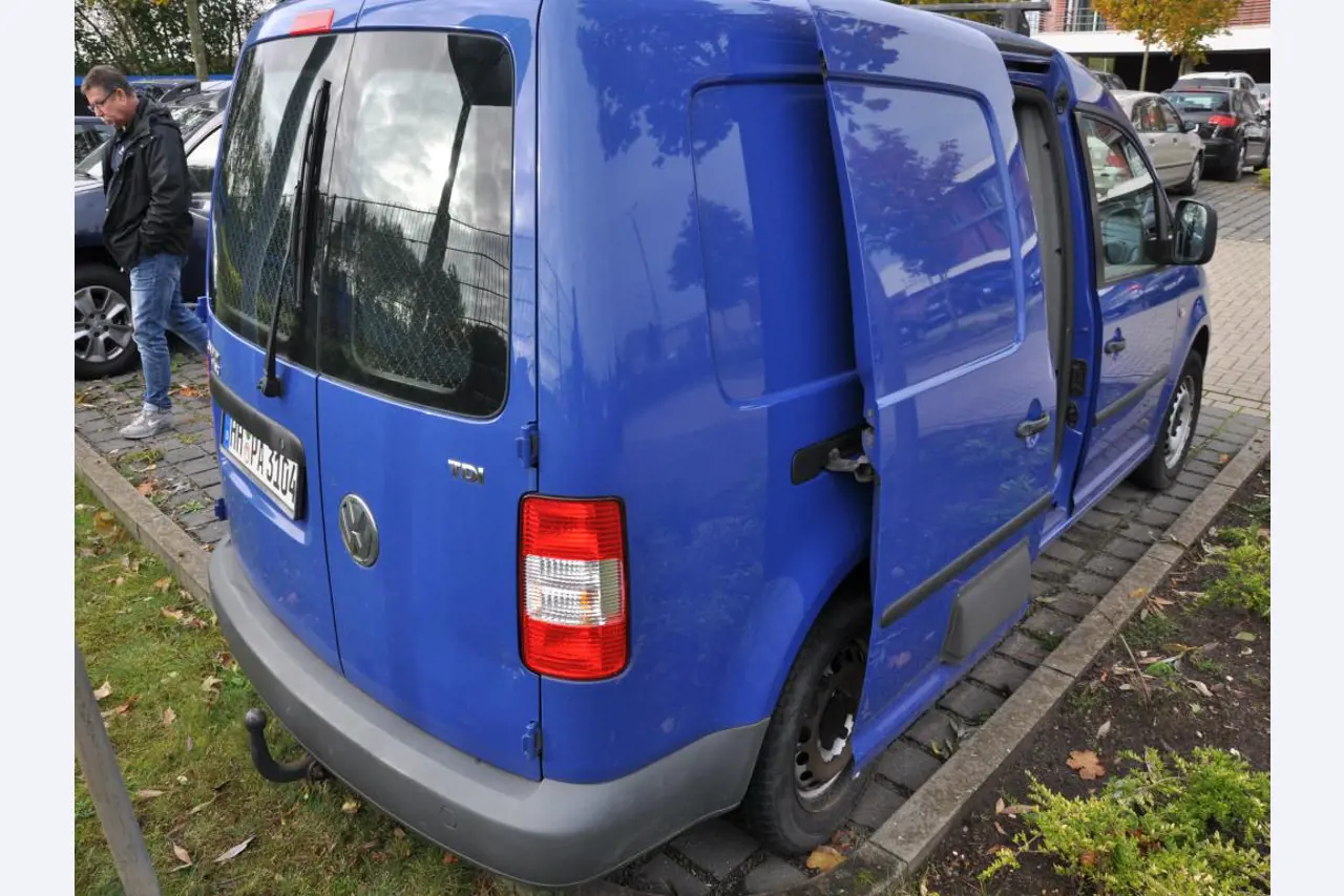 Workshop/plumbing equipment from the harbour area-5