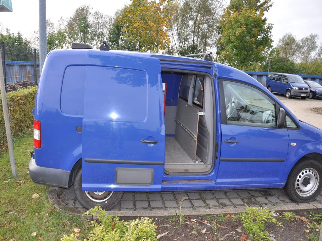 Equipos de taller y fontanería de la zona portuaria-6