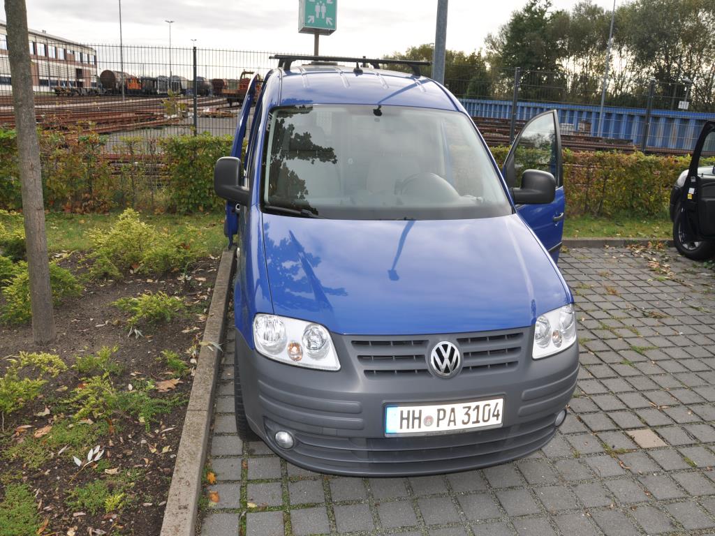 Equipos de taller y fontanería de la zona portuaria-8