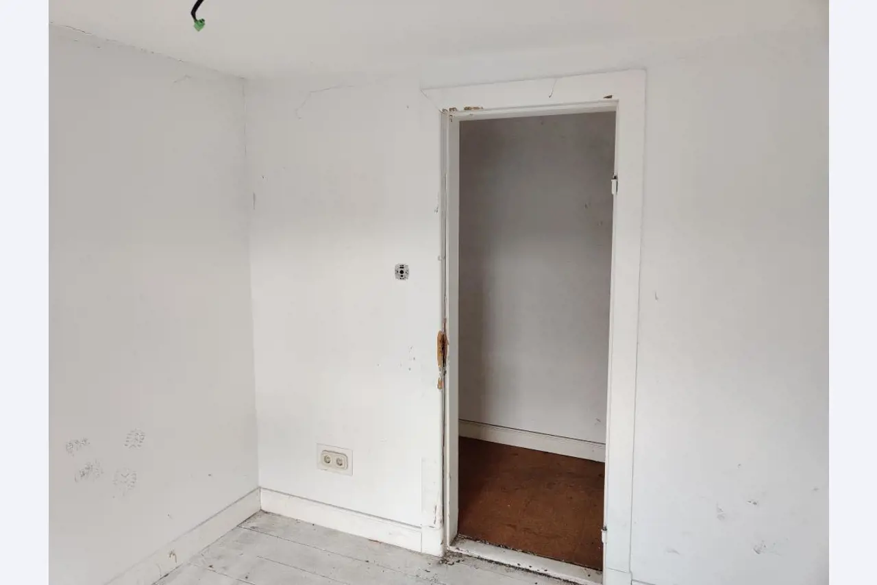 Werkstatt/ Klempnereinrichtung aus dem Hafenumfeld-37