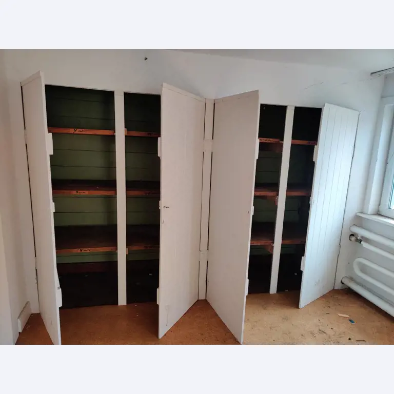 Werkstatt/ Klempnereinrichtung aus dem Hafenumfeld-45