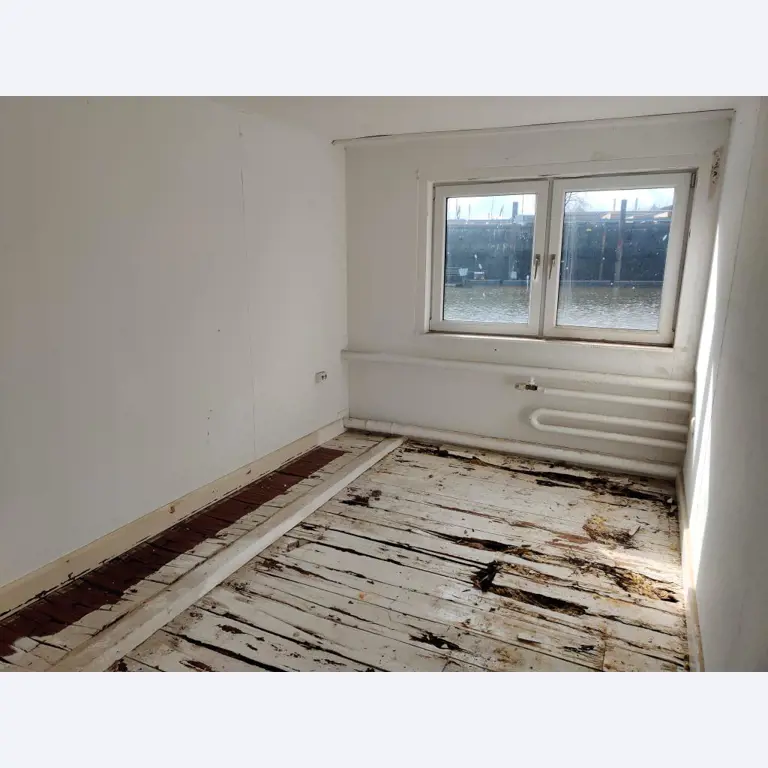Werkstatt/ Klempnereinrichtung aus dem Hafenumfeld-60