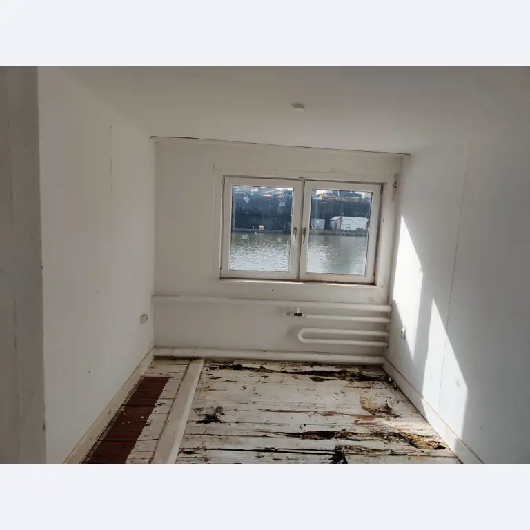 Werkstatt/ Klempnereinrichtung aus dem Hafenumfeld-61