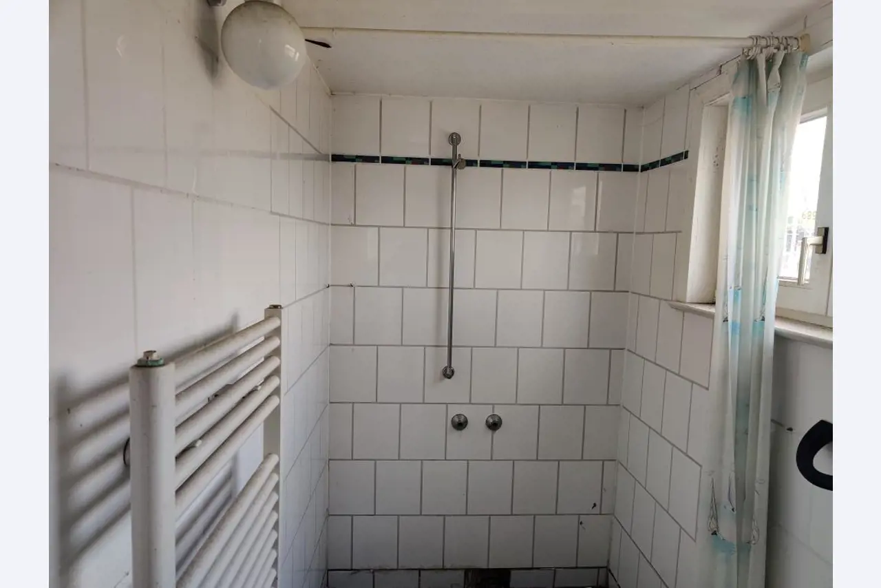 Werkstatt/ Klempnereinrichtung aus dem Hafenumfeld-73