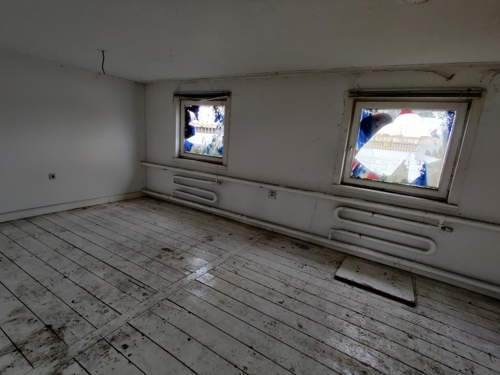 Equipamento de oficina/canalização da zona portuária-95