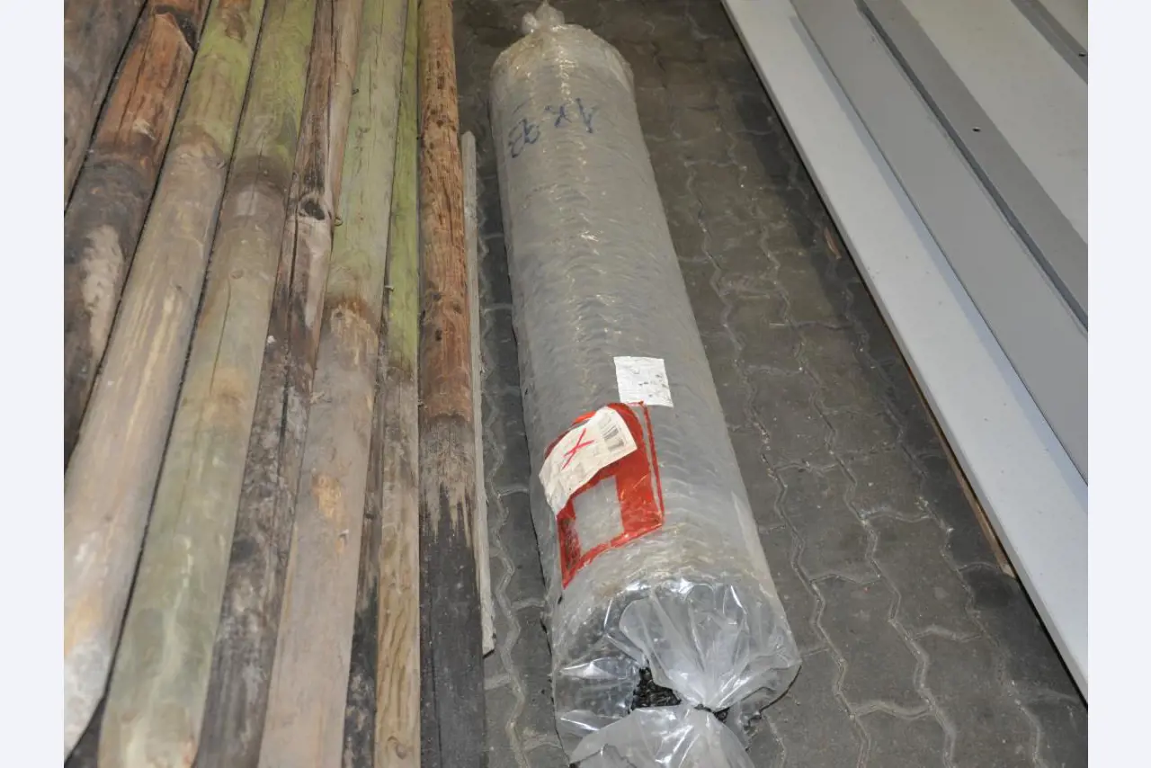 div. Kantineneinrichtung sowie Werkstattzubehör aus dem Hafenumfeld-29