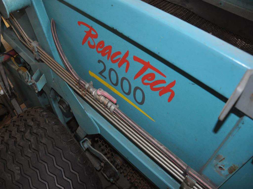 Diversos equipamentos de cantina e acessórios de oficina da zona portuária-8